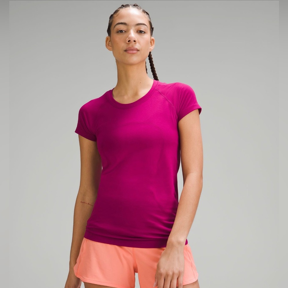 🍋🍋lululemon swiftly 2.0 shirt sleeve magenta purple